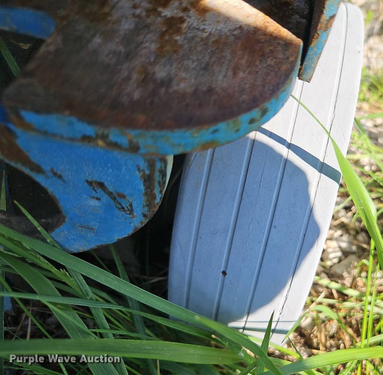 image for item EI8975 2012 Genie GR-20 vertical lift