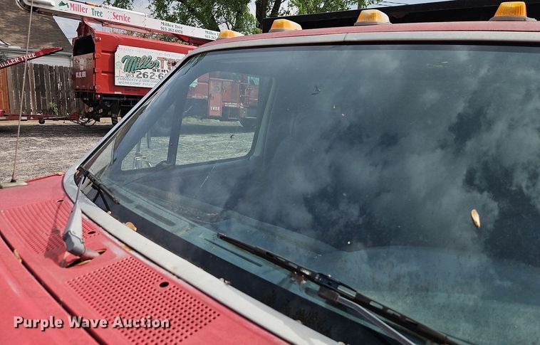 image for item EI8982 1993 Ford F350 dump bed pickup truck