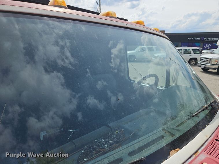 image for item EI8982 1993 Ford F350 dump bed pickup truck