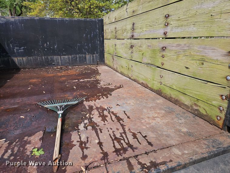 image for item EI8982 1993 Ford F350 dump bed pickup truck