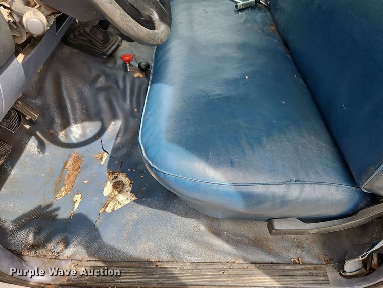 image for item EI8982 1993 Ford F350 dump bed pickup truck