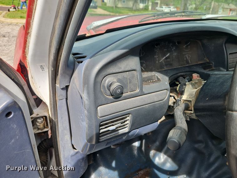 image for item EI8982 1993 Ford F350 dump bed pickup truck