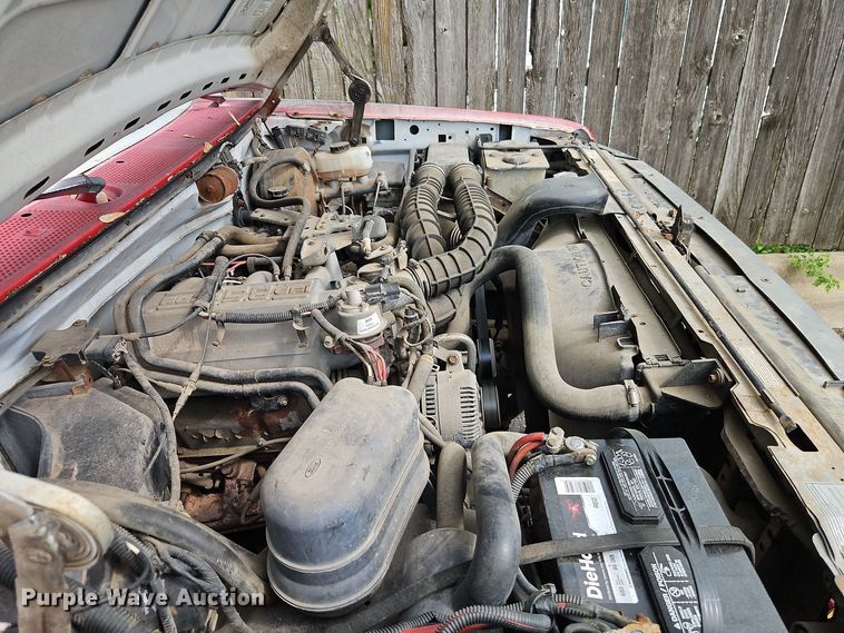 image for item EI8982 1993 Ford F350 dump bed pickup truck