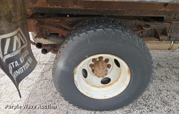 image for item EI8982 1993 Ford F350 dump bed pickup truck