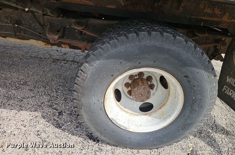 image for item EI8982 1993 Ford F350 dump bed pickup truck