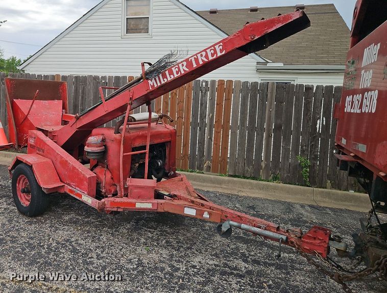 image for item EI8984 1979 Olat Chipper wood chipper