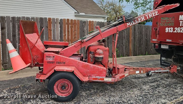 image for item EI8984 1979 Olat Chipper wood chipper