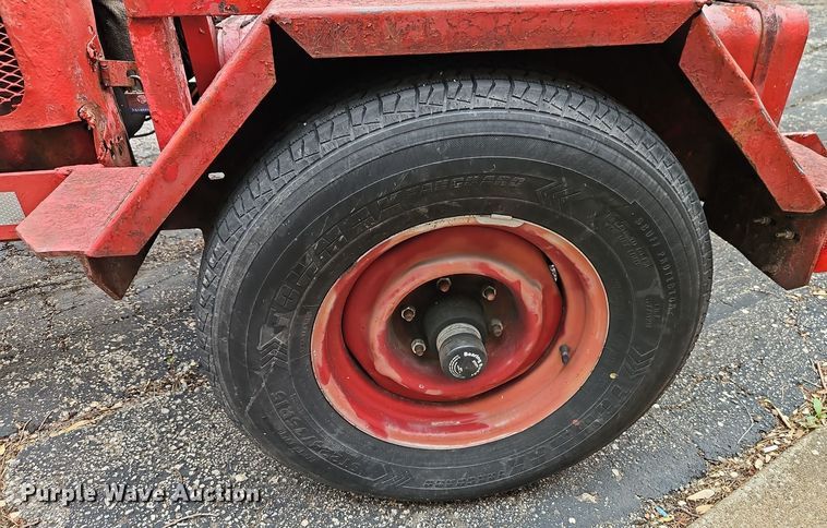 image for item EI8984 1979 Olat Chipper wood chipper