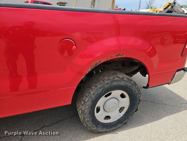 image for item EI8986 2005 Ford F150 pickup truck