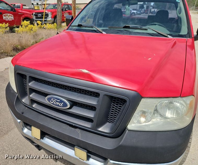 image for item EI8986 2005 Ford F150 pickup truck