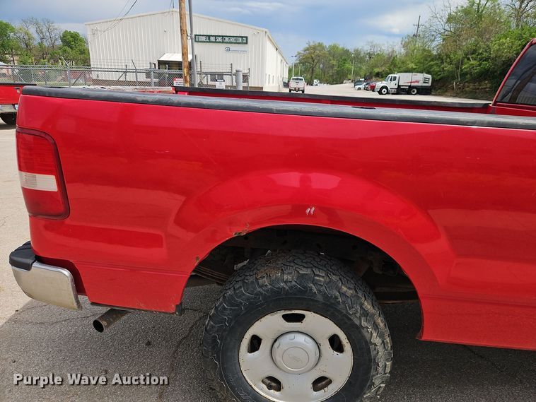 image for item EI8986 2005 Ford F150 pickup truck