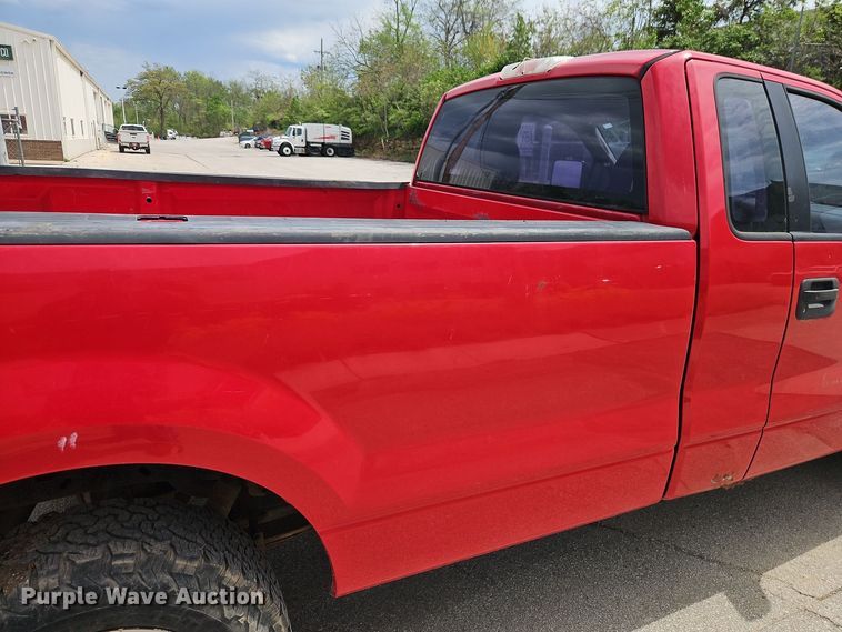 image for item EI8986 2005 Ford F150 pickup truck
