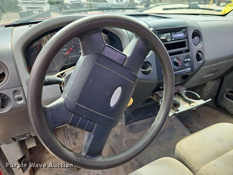 image for item EI8986 2005 Ford F150 pickup truck