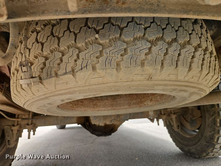 image for item EI8986 2005 Ford F150 pickup truck