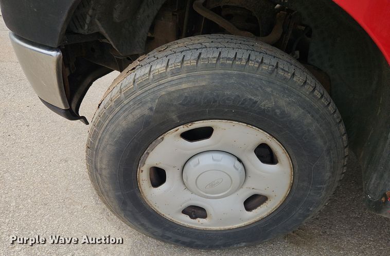 image for item EI8986 2005 Ford F150 pickup truck