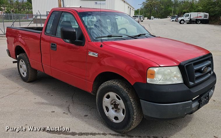 image for item EI8987 2005 Ford F150 pickup truck