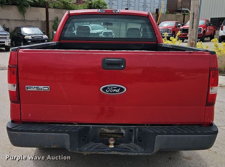 image for item EI8987 2005 Ford F150 pickup truck