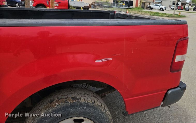 image for item EI8987 2005 Ford F150 pickup truck