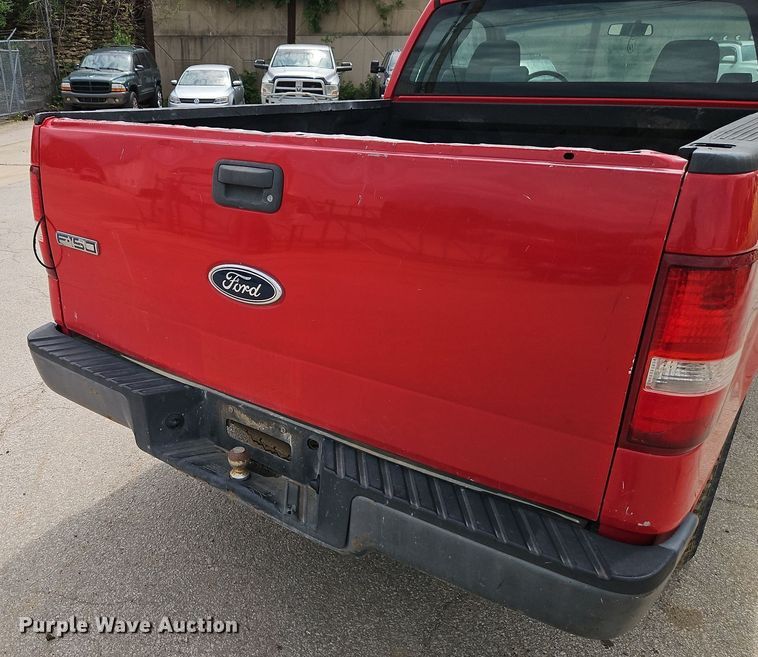 image for item EI8987 2005 Ford F150 pickup truck