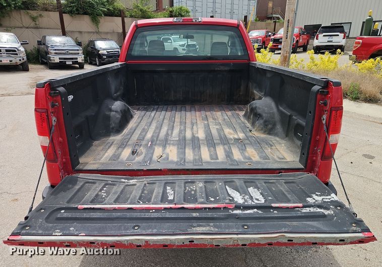 image for item EI8987 2005 Ford F150 pickup truck