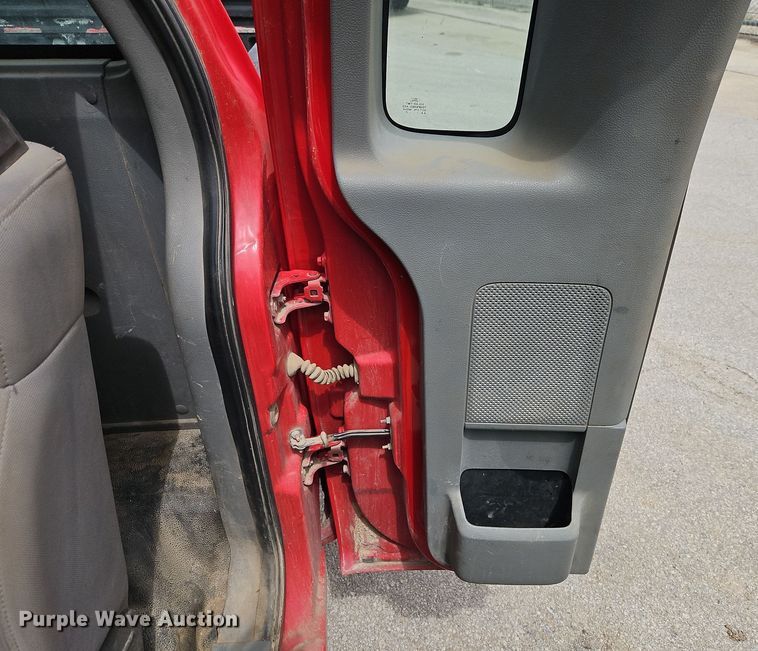 image for item EI8987 2005 Ford F150 pickup truck