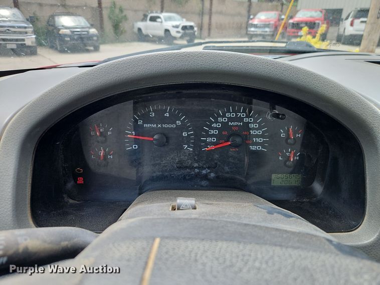 image for item EI8987 2005 Ford F150 pickup truck