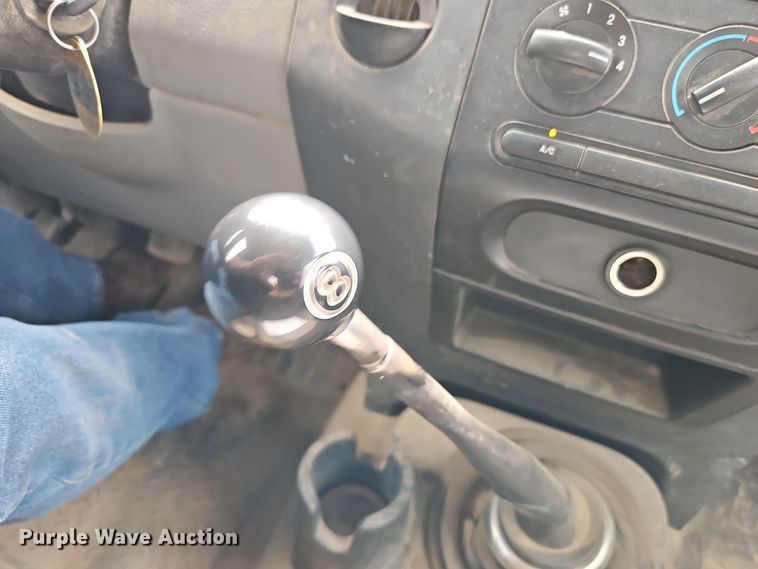 image for item EI8987 2005 Ford F150 pickup truck