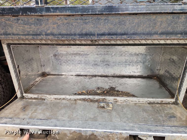 image for item EI8998 2019 Mitsubishi Fuso FE160 Crew Cab flatbed truck