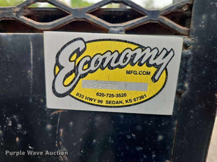 image for item EI8998 2019 Mitsubishi Fuso FE160 Crew Cab flatbed truck