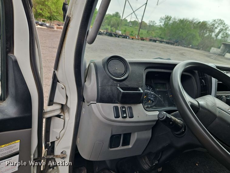 image for item EI8998 2019 Mitsubishi Fuso FE160 Crew Cab flatbed truck