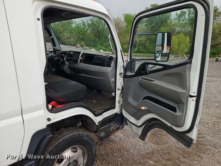 image for item EI8998 2019 Mitsubishi Fuso FE160 Crew Cab flatbed truck