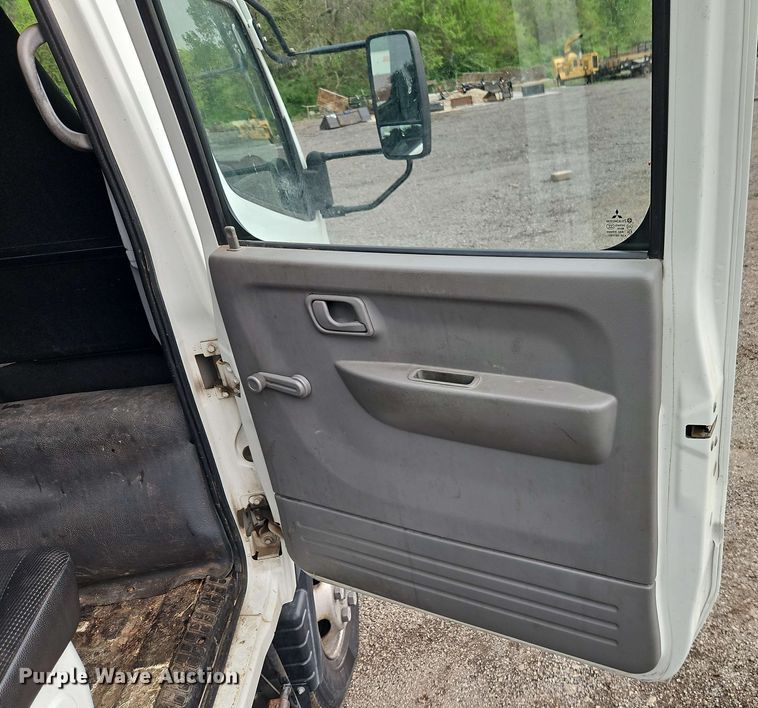 image for item EI8998 2019 Mitsubishi Fuso FE160 Crew Cab flatbed truck