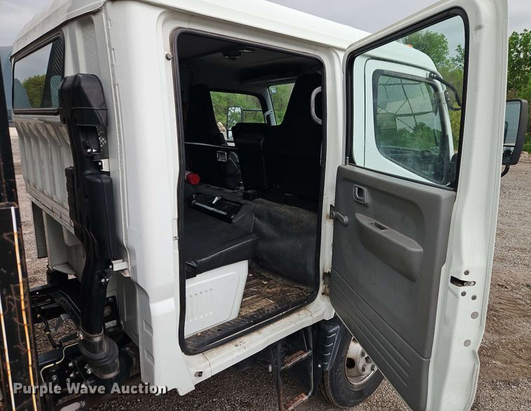 image for item EI8998 2019 Mitsubishi Fuso FE160 Crew Cab flatbed truck