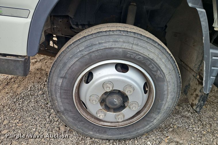 image for item EI8998 2019 Mitsubishi Fuso FE160 Crew Cab flatbed truck