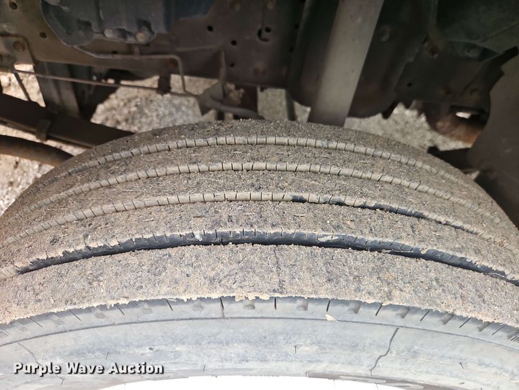 image for item EI8998 2019 Mitsubishi Fuso FE160 Crew Cab flatbed truck