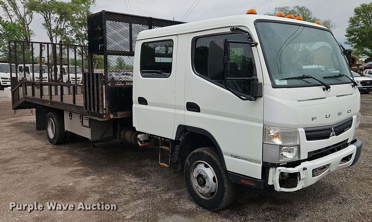 image for item EI8999 2019 Mitsubishi Fuso FE160 Crew Cab flatbed truck