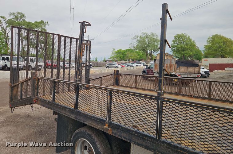 image for item EI8999 2019 Mitsubishi Fuso FE160 Crew Cab flatbed truck