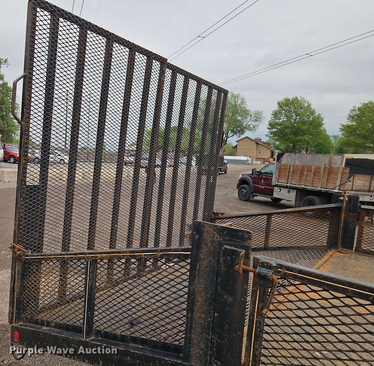 image for item EI8999 2019 Mitsubishi Fuso FE160 Crew Cab flatbed truck