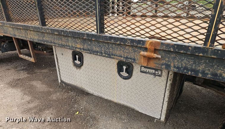 image for item EI8999 2019 Mitsubishi Fuso FE160 Crew Cab flatbed truck