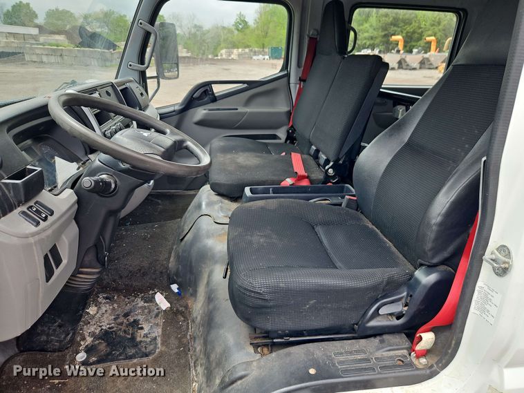 image for item EI8999 2019 Mitsubishi Fuso FE160 Crew Cab flatbed truck