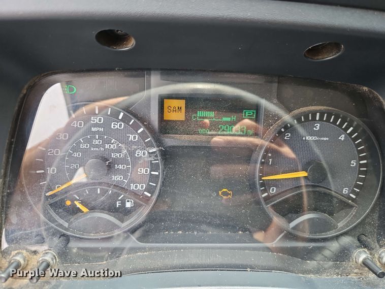 image for item EI8999 2019 Mitsubishi Fuso FE160 Crew Cab flatbed truck