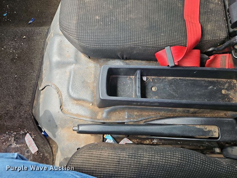 image for item EI8999 2019 Mitsubishi Fuso FE160 Crew Cab flatbed truck