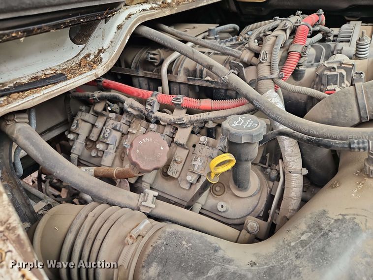 image for item EI8999 2019 Mitsubishi Fuso FE160 Crew Cab flatbed truck