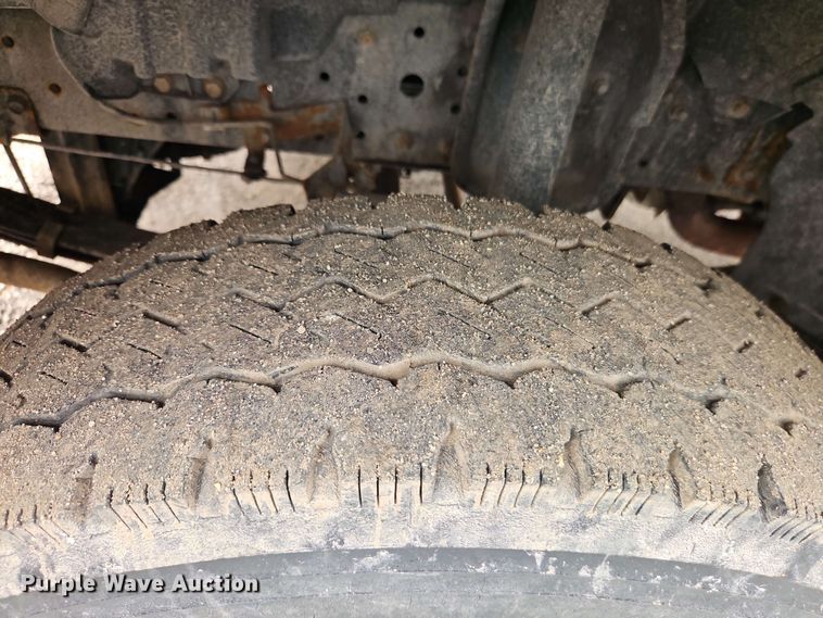 image for item EI8999 2019 Mitsubishi Fuso FE160 Crew Cab flatbed truck