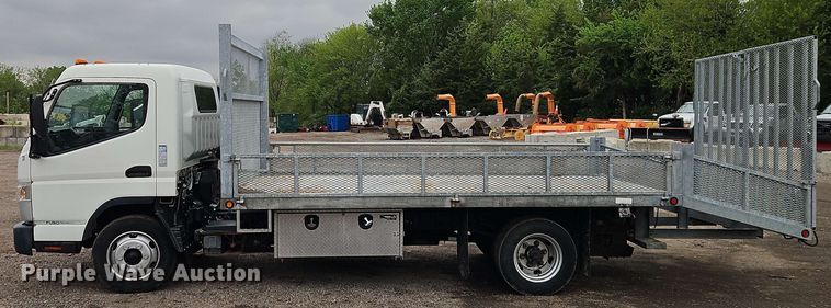 image for item EJ0000 2019 Mitsubishi Fuso FE140 flatbed truck