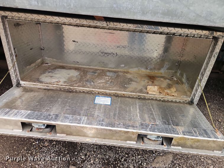 image for item EJ0000 2019 Mitsubishi Fuso FE140 flatbed truck