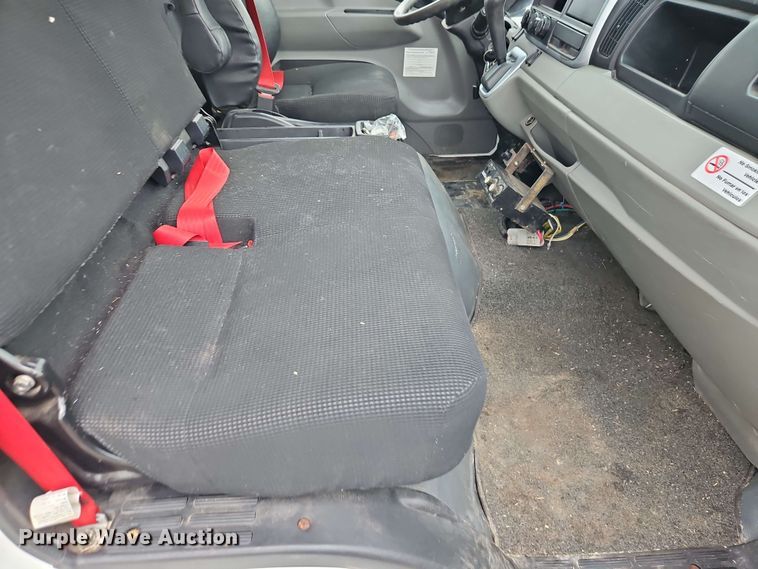 image for item EJ0000 2019 Mitsubishi Fuso FE140 flatbed truck