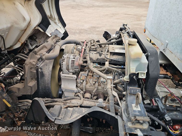 image for item EJ0000 2019 Mitsubishi Fuso FE140 flatbed truck