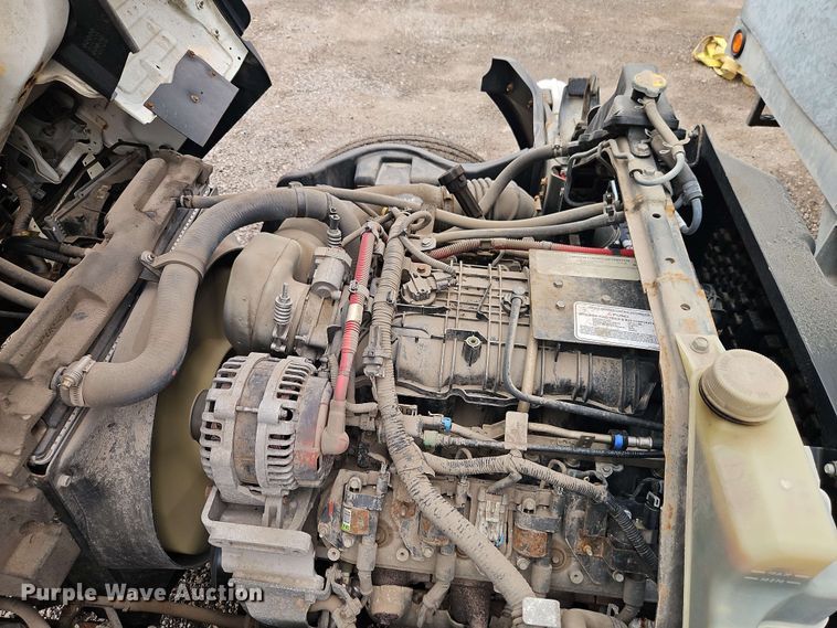 image for item EJ0000 2019 Mitsubishi Fuso FE140 flatbed truck