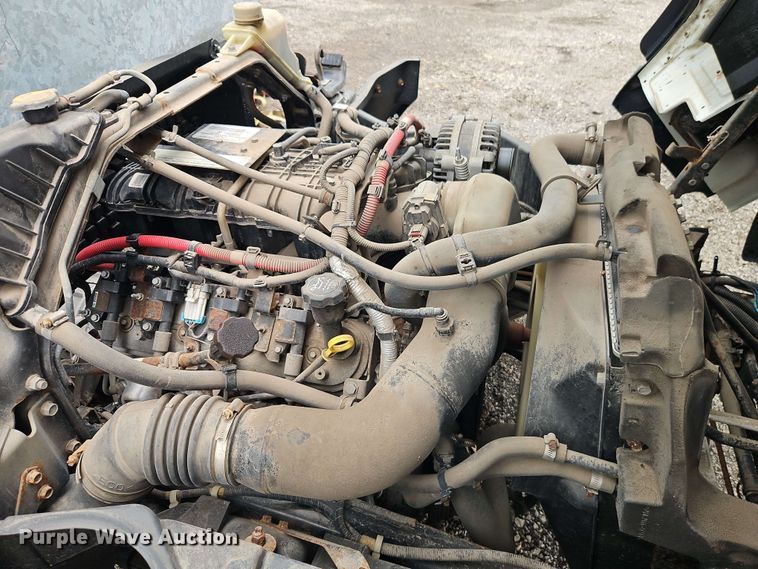 image for item EJ0000 2019 Mitsubishi Fuso FE140 flatbed truck